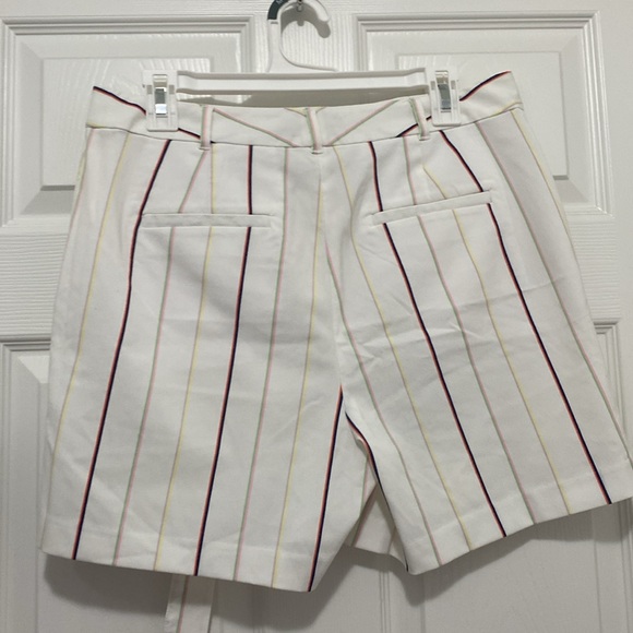 Pre❤️ White Stripe Short Size 10 - Picture 2 of 7